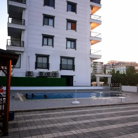 Denize Yakin Lueks Alanya