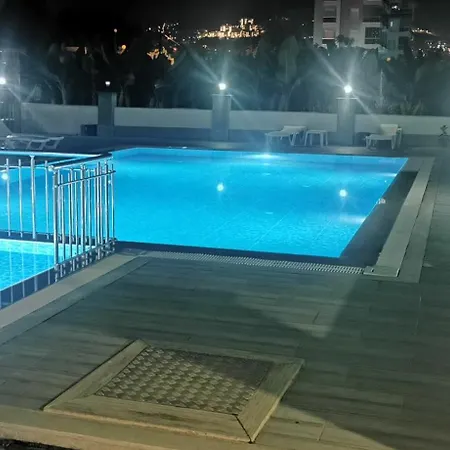 Apartment Denize Yakin Lueks