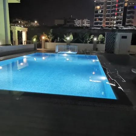 Denize Yakin Lueks * Alanya