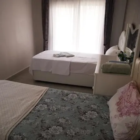 Denize Yakin Lueks Apartament *
