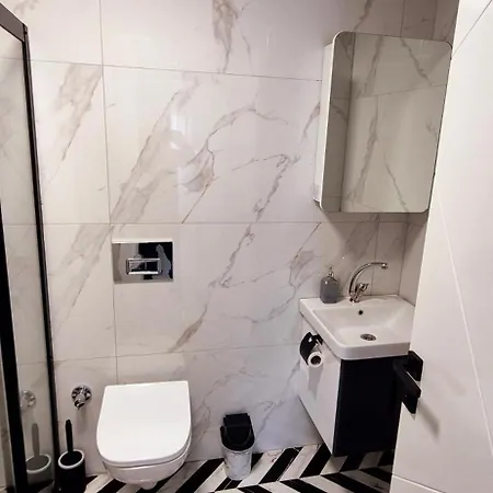 Apartament Denize Yakin Lueks *